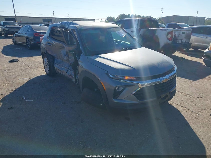 CHEVROLET TRAILBLAZER FWD LS