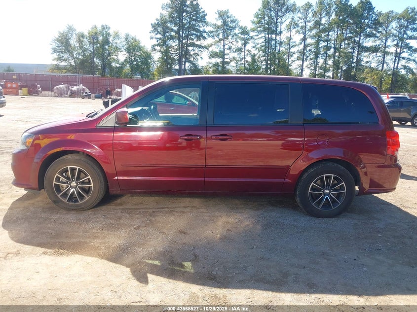 2017 Dodge Grand Caravan Sxt VIN: 2C4RDGCG2HR632061 Lot: 43568527