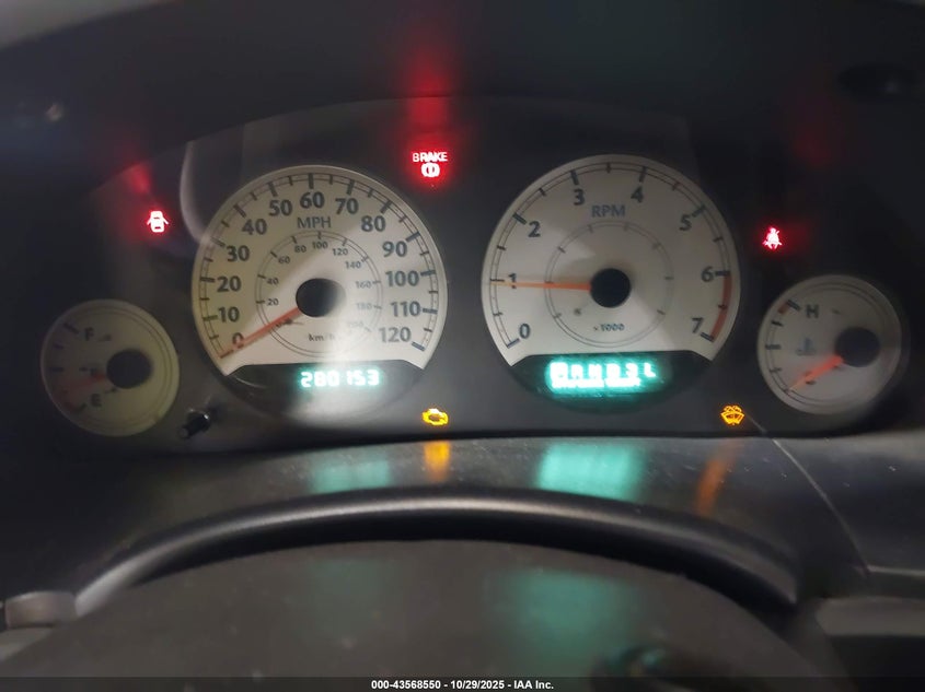 2005 Chrysler Town & Country Touring VIN: 2C4GP54L05R101807 Lot: 43568550