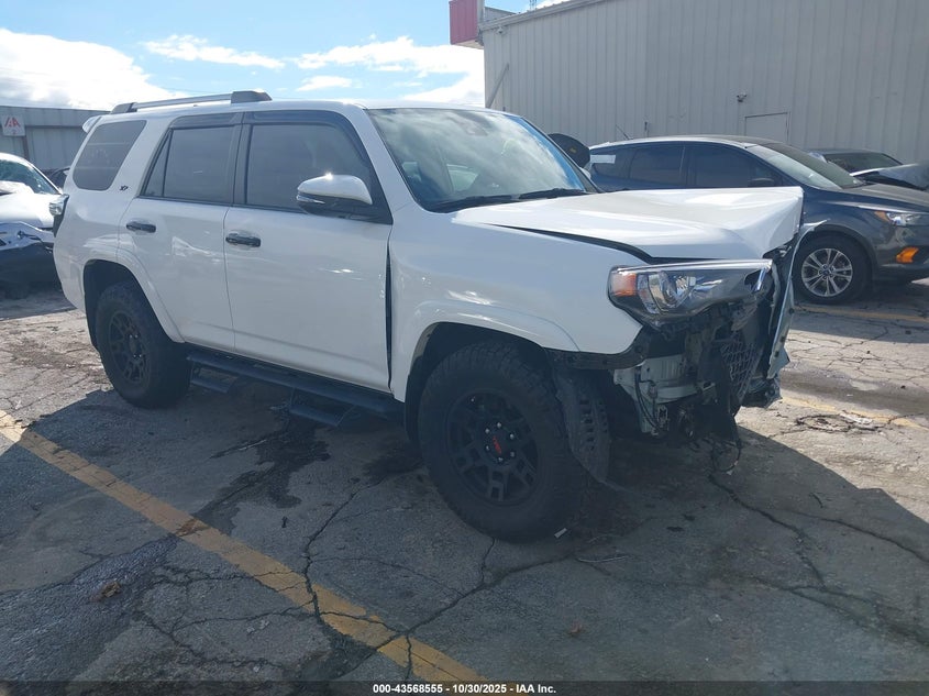 TOYOTA 4RUNNER SR5 PREMIUM