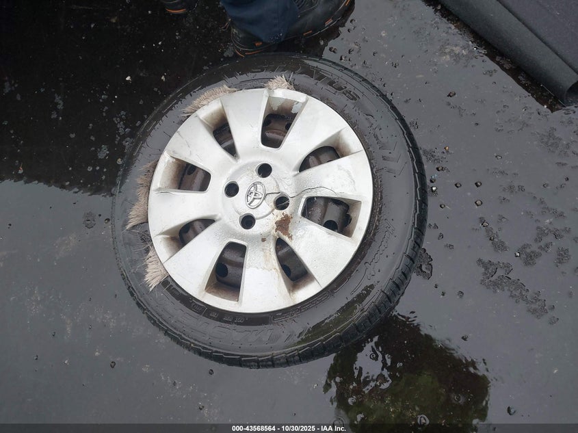 JTDJT923175110012 2007 TOYOTA YARIS photo no. 12