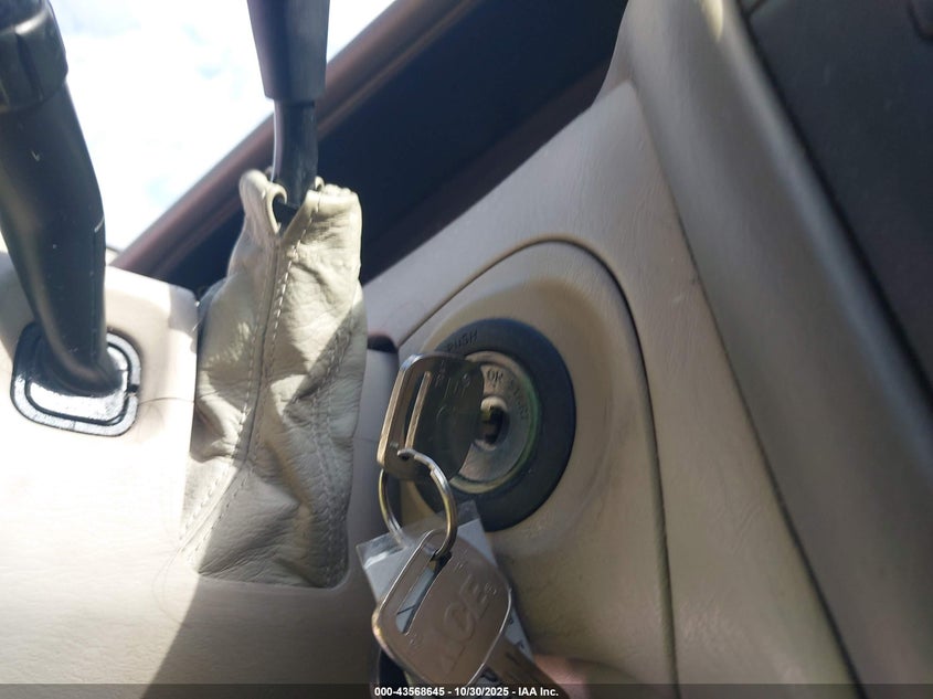 2002 Toyota Avalon Xl VIN: 4T1BF28B52U248261 Lot: 43568645