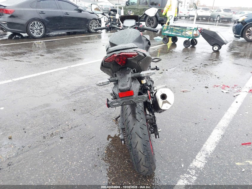 2024 Kawasaki Er500 VIN: ML5ERGF19RDA25826 Lot: 43568646