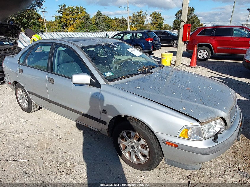 YV1VS2554YF454691 2000 Volvo S40 A/As auction photo 1