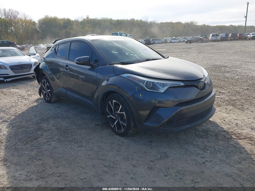 TOYOTA C-HR XLE