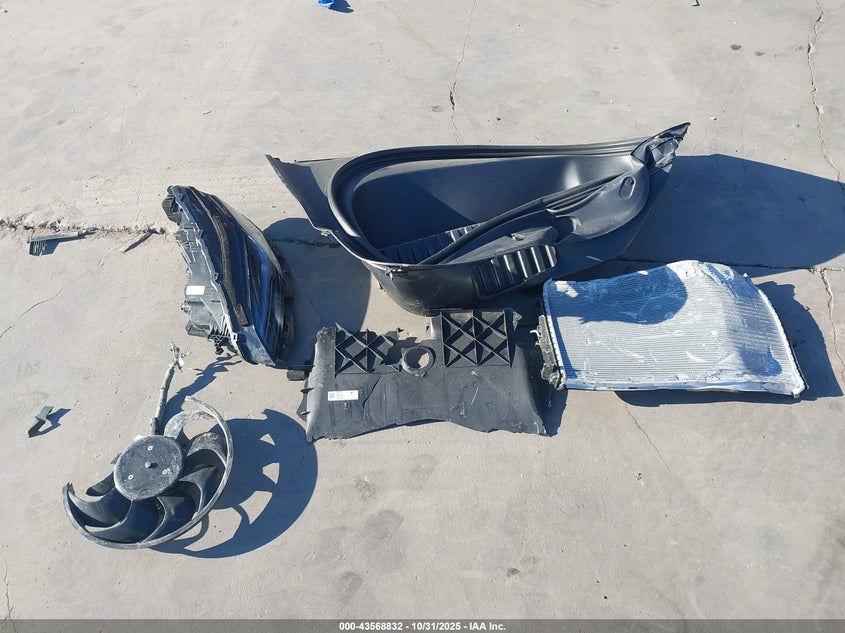 2025 Tesla Model 3 Long Range Rear-Wheel Drive/Standard VIN: 5YJ3E1EA4SF045775 Lot: 43568832