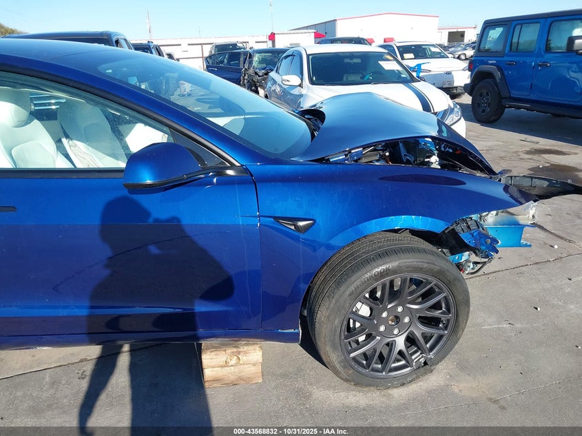 2025 Tesla Model 3 Long Range Rear-Wheel Drive/Standard VIN: 5YJ3E1EA4SF045775 Lot: 43568832