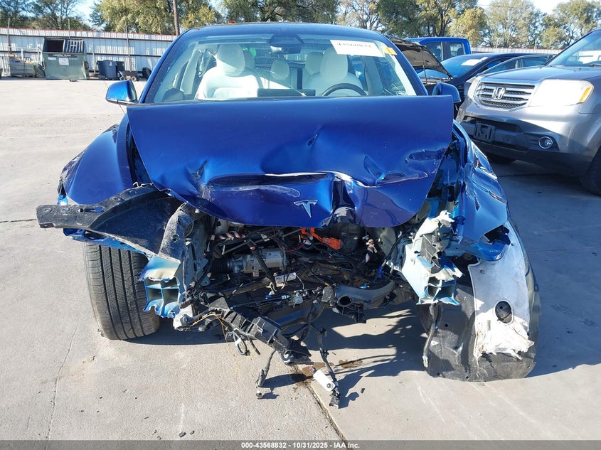 2025 Tesla Model 3 Long Range Rear-Wheel Drive/Standard VIN: 5YJ3E1EA4SF045775 Lot: 43568832