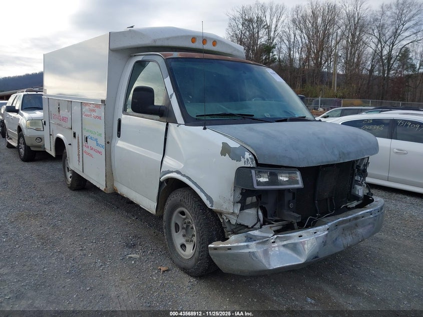2007 Chevrolet Express Cutaway Work Van VIN: 1GBHG31U771200173 Lot: 43568912