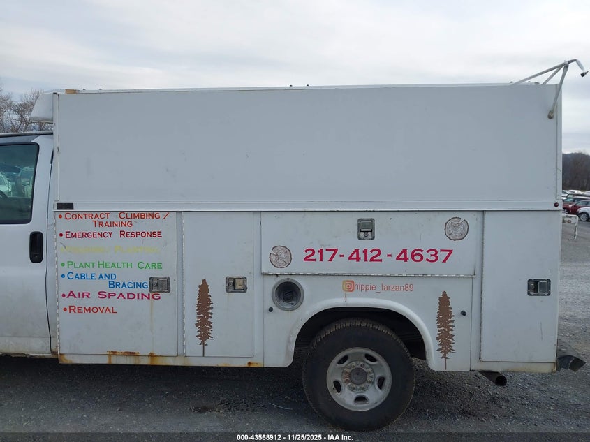 2007 Chevrolet Express Cutaway Work Van VIN: 1GBHG31U771200173 Lot: 43568912