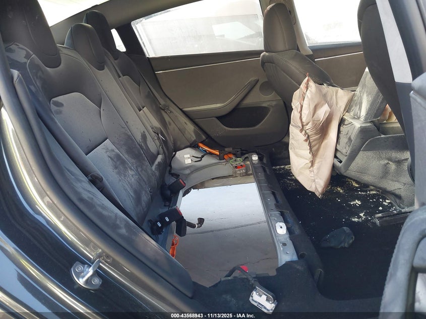 2025 Tesla Model 3 Long Range Rear-Wheel Drive/Standard VIN: 5YJ3E1EA8SF047657 Lot: 43568943