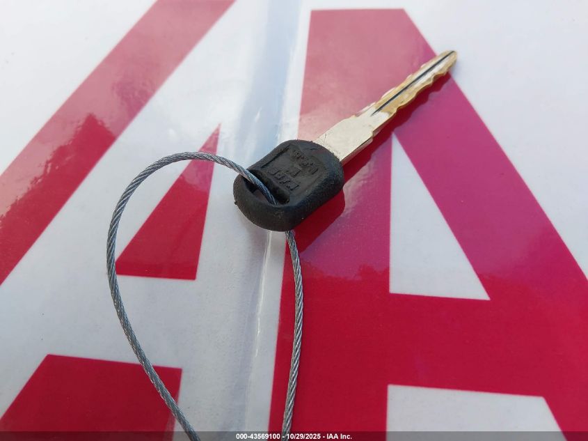 2000 Chevrolet Silverado 1500 Ls VIN: 1GCEC19T0YZ164422 Lot: 43569100