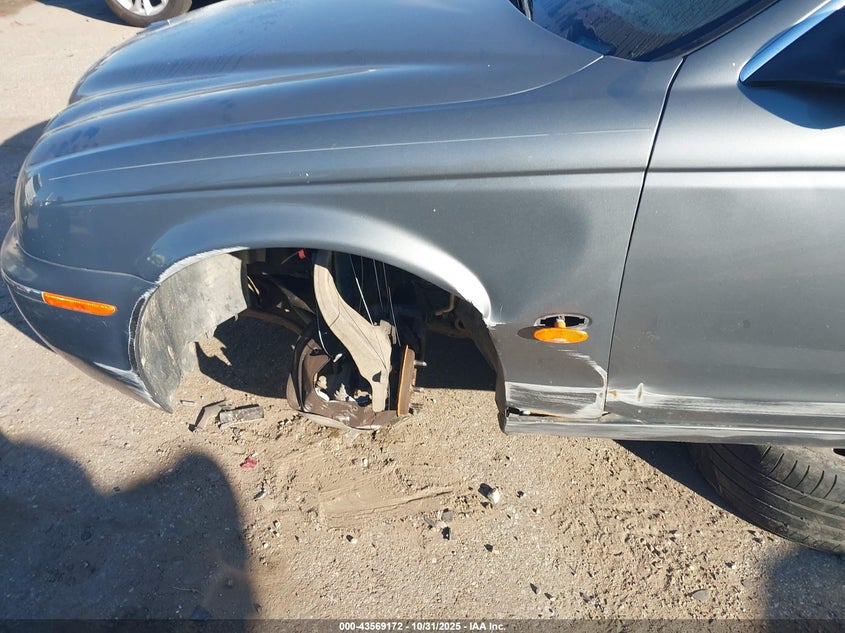 2005 Jaguar S-Type 3.0L V6 VIN: SAJWA01TX5FN19286 Lot: 43569172