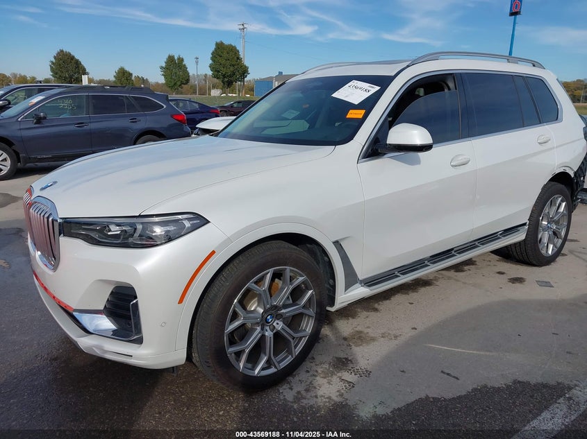 5UXCW2C00L9C50942 2020 BMW X7 photo no. 2