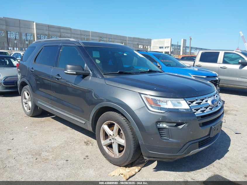 FORD EXPLORER XLT