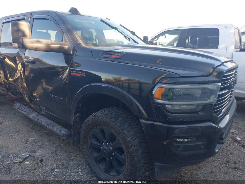 RAM 2500 LARAMIE 4X4 8 BOX