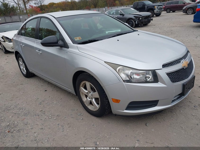 CHEVROLET CRUZE 1LT