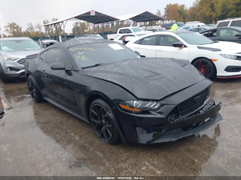 FORD MUSTANG GT