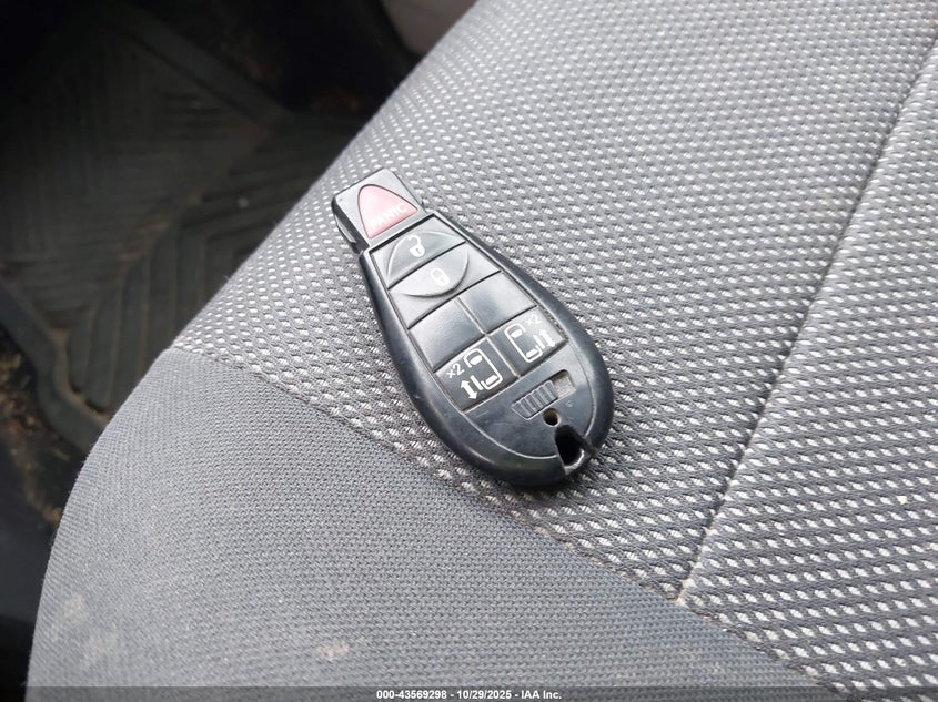 2008 Dodge Grand Caravan Sxt VIN: 2D8HN54P18R137671 Lot: 43569298