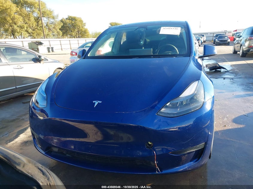 2024 Tesla Model Y Long Range Dual Motor All-Wheel Drive VIN: 7SAYGDEEXRA283953 Lot: 43569346