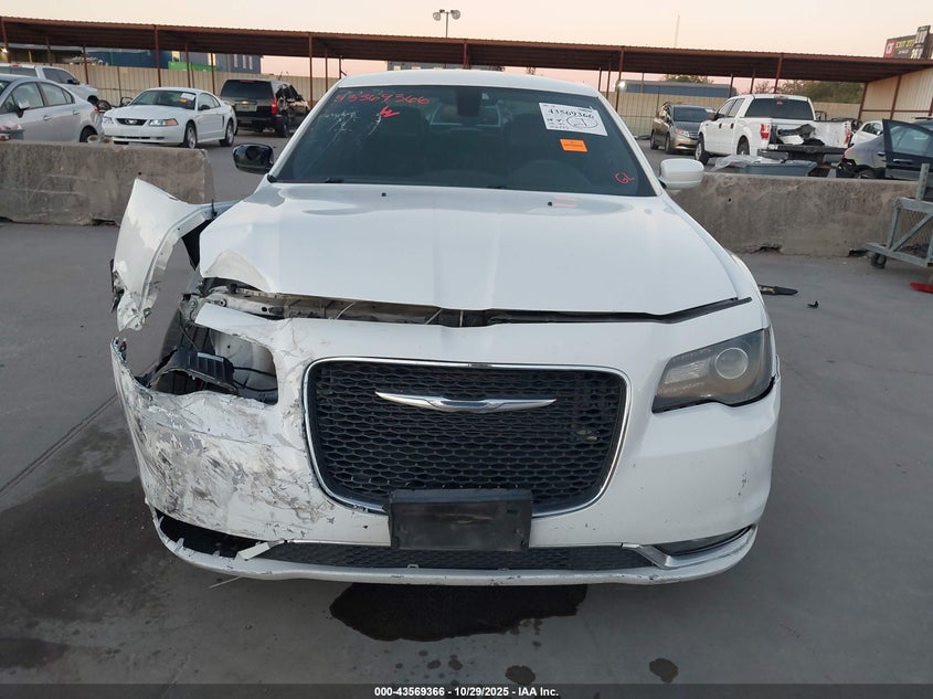 2016 Chrysler 300 300S Alloy Edition VIN: 2C3CCABG4GH295067 Lot: 43569366