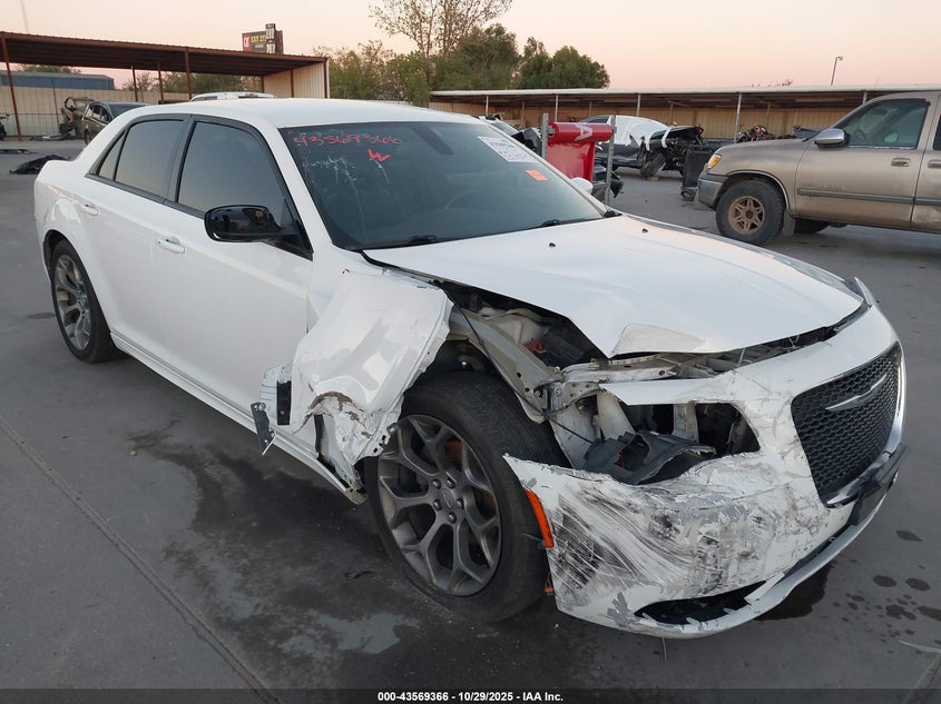 2016 Chrysler 300 300S Alloy Edition VIN: 2C3CCABG4GH295067 Lot: 43569366