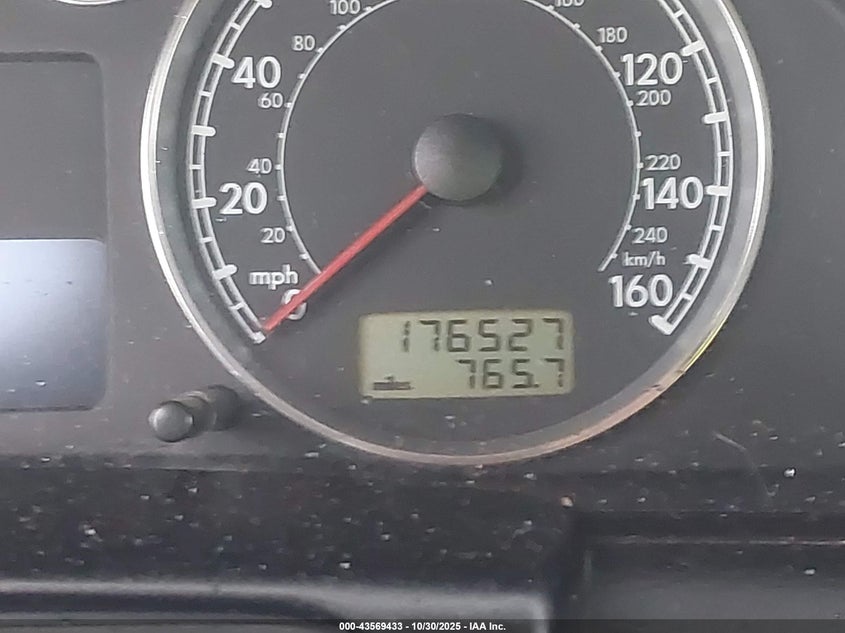 2003 Volkswagen Passat Gls VIN: WVWPD63BX3P193210 Lot: 43569433