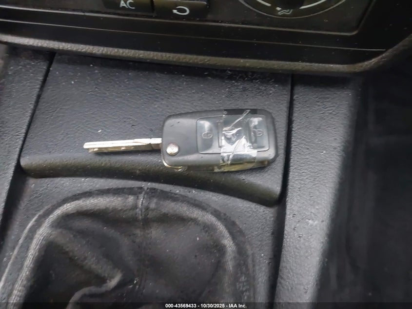 2003 Volkswagen Passat Gls VIN: WVWPD63BX3P193210 Lot: 43569433