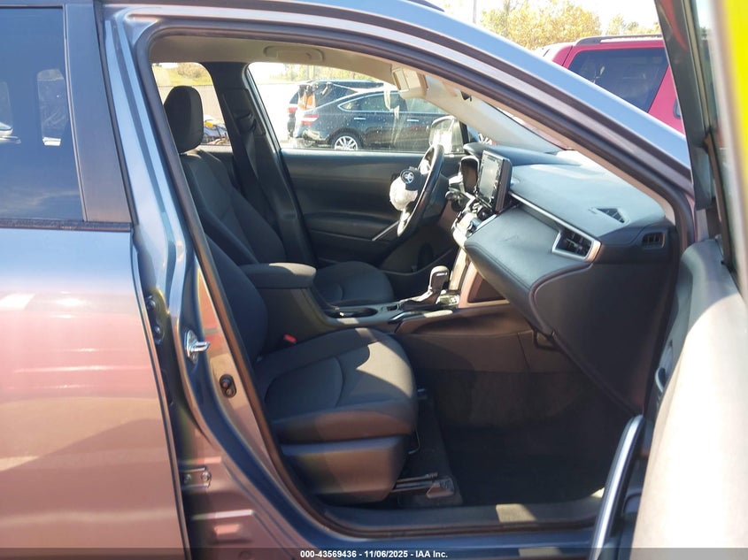 2022 Toyota Corolla Cross Le VIN: 7MUCAAAGXNV016289 Lot: 43569436