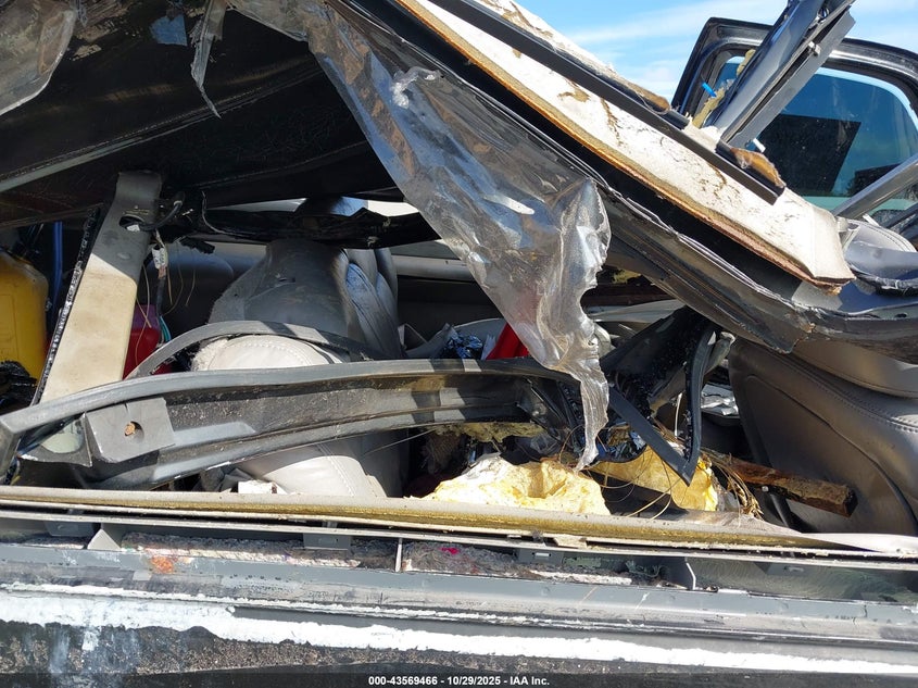 1996 Chevrolet Tahoe K1500 VIN: 3GNEK18R5TG161332 Lot: 43569466