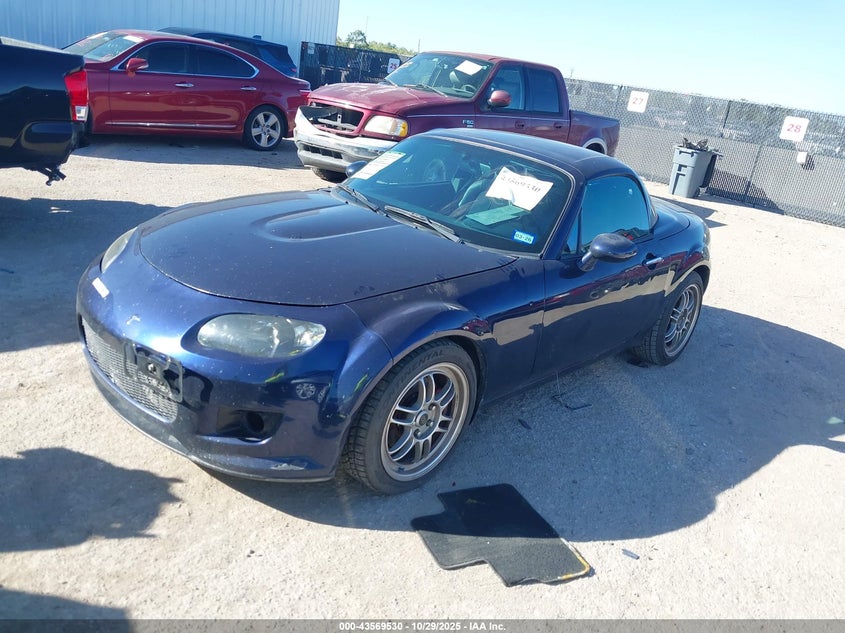 JM1NC26F270132319 2007 MAZDA MX-5 photo no. 2