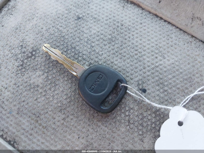 2001 GMC Yukon Sle VIN: 1GKEC13T61R152925 Lot: 43569569