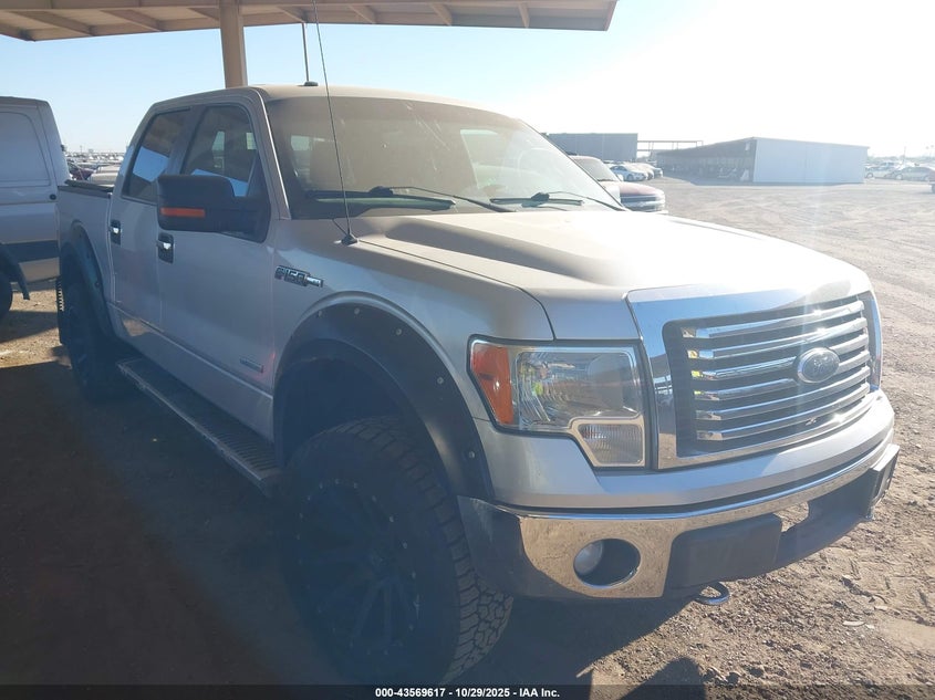 FORD F-150 XLT
