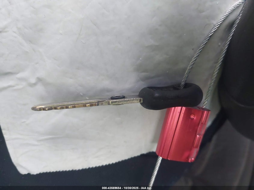 2002 Buick Century Custom VIN: 2G4WS52J421117610 Lot: 43569654