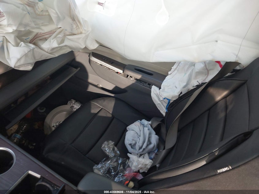 2021 TOYOTA SIENNA LE 5TDKRKECXMS042563