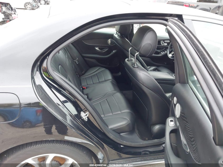 2017 MERCEDES-BENZ C 300 auction photo 8