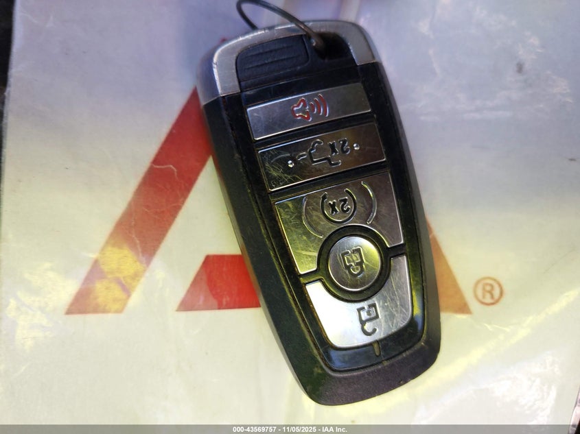 2017 Ford F-350 Lariat VIN: 1FT8W3DT8HEF10392 Lot: 43569757