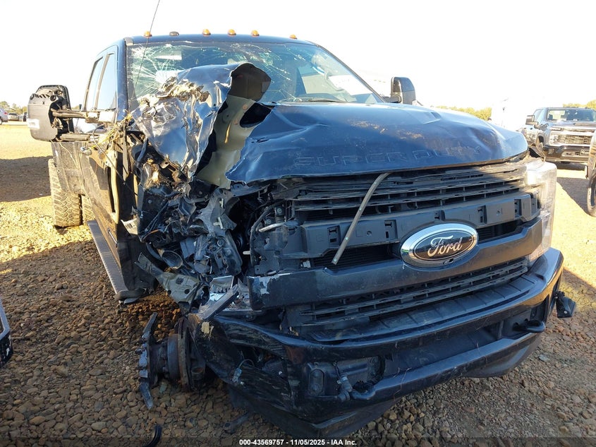 2017 Ford F-350 Lariat VIN: 1FT8W3DT8HEF10392 Lot: 43569757