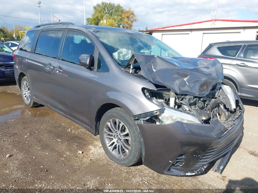 TOYOTA SIENNA XLE 8 PASSENGER