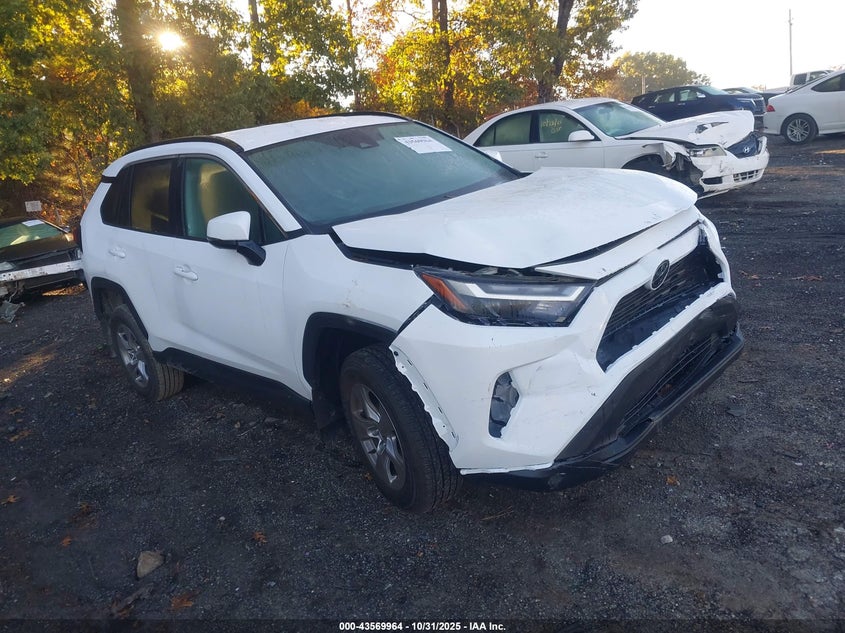 TOYOTA RAV4 XLE