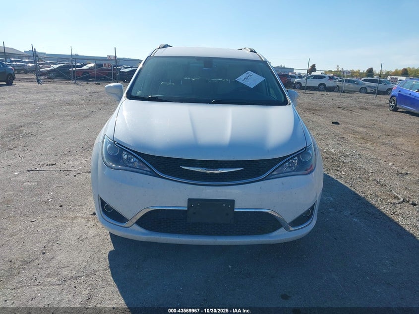 2017 Chrysler Pacifica Touring-L VIN: 2C4RC1BGXHR747508 Lot: 43569967