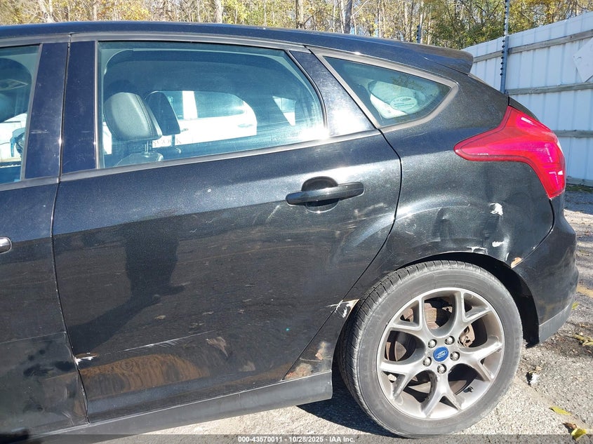 2014 FORD FOCUS SE 1FADP3K25EL389677