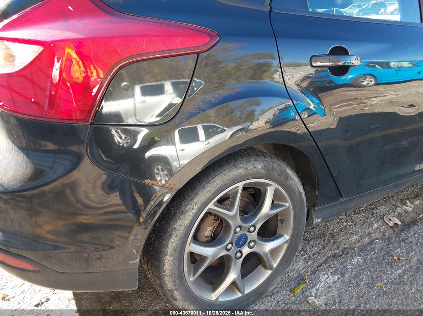 2014 FORD FOCUS SE 1FADP3K25EL389677