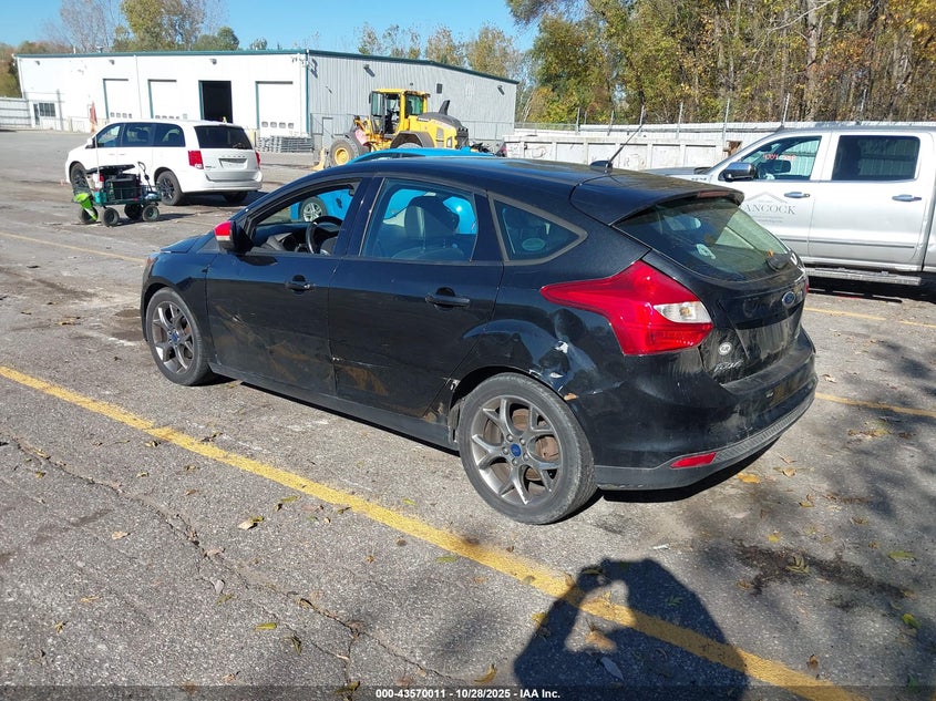 2014 FORD FOCUS SE 1FADP3K25EL389677