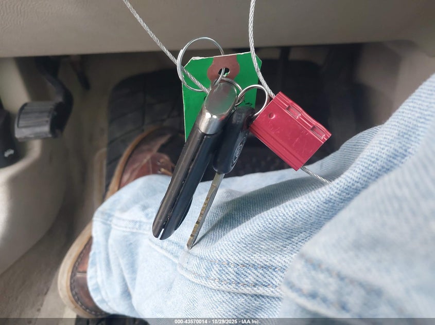 2009 Cadillac Dts 1Sd VIN: 1G6KD57Y69U105124 Lot: 43570014