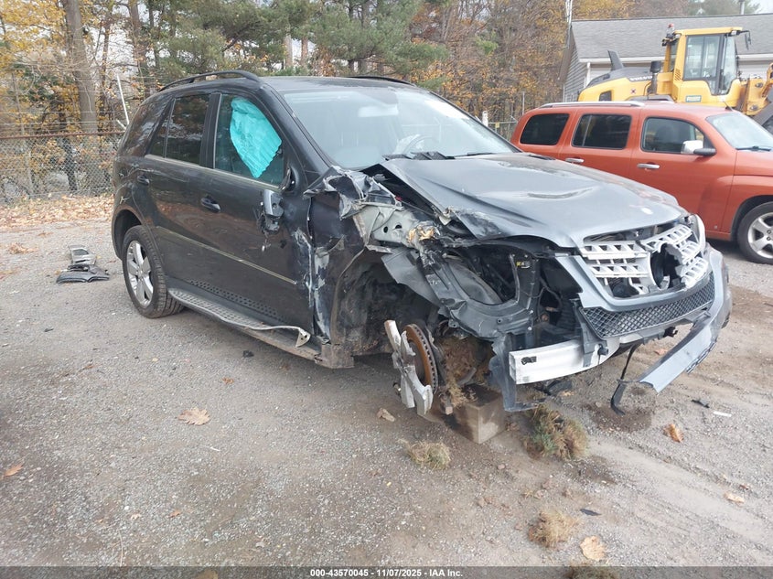 MERCEDES-BENZ M-CLASS 4MATIC
