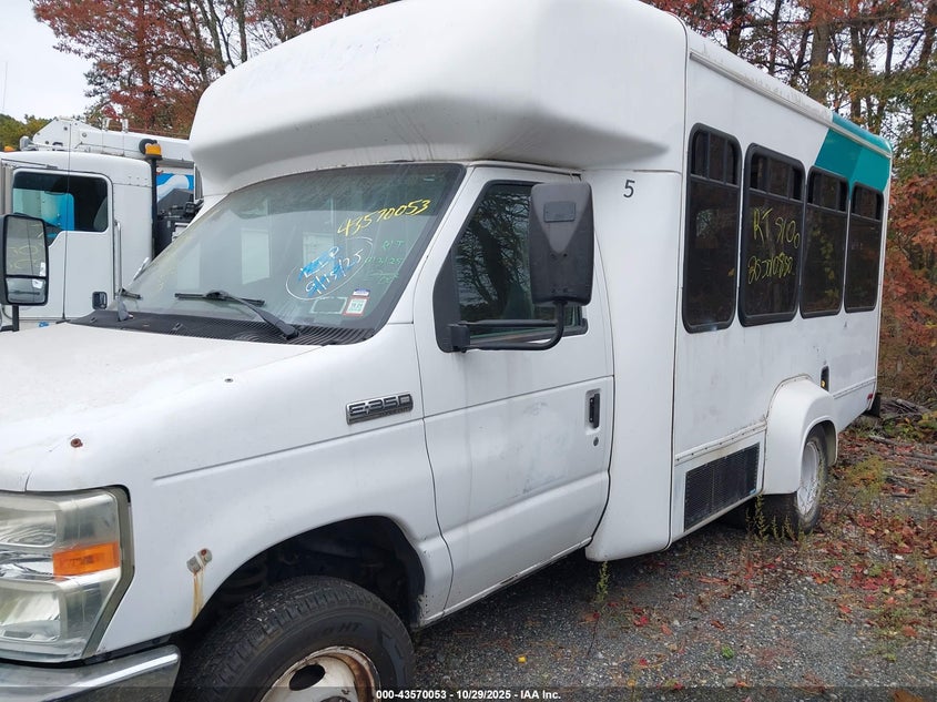 2009 Ford E-350 Cutaway VIN: 1FDEE35L39DA50226 Lot: 43570053