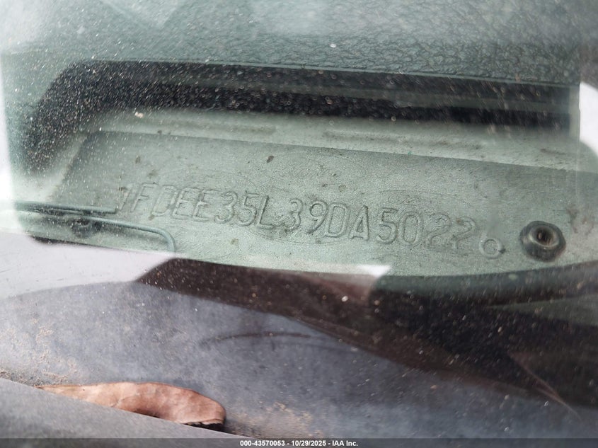 2009 Ford E-350 Cutaway VIN: 1FDEE35L39DA50226 Lot: 43570053