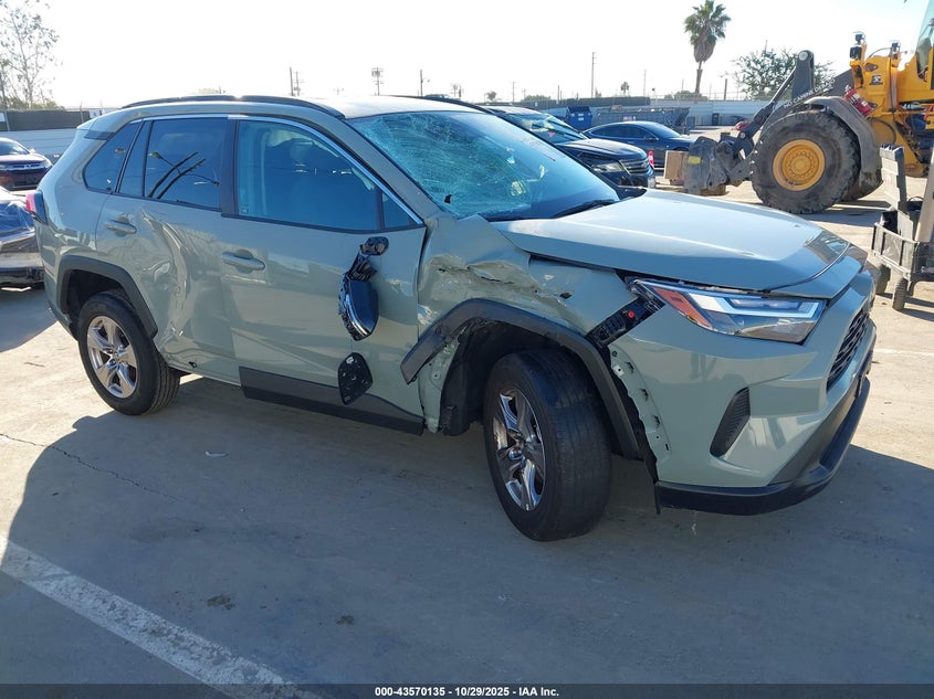 2023 TOYOTA RAV4 auction photo 1