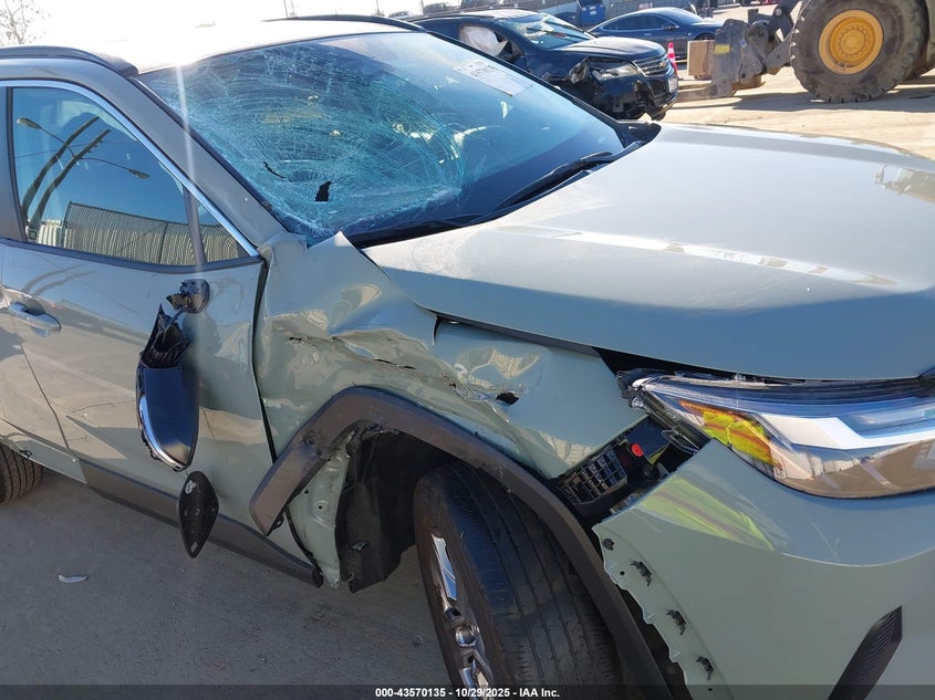 2023 TOYOTA RAV4 auction photo 6